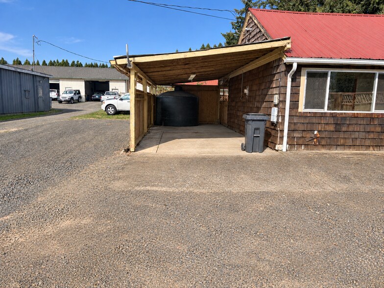 Building Photo - 5280 NW Highway 99