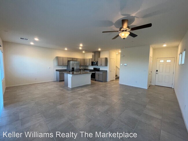 Building Photo - 4 br, 3 bath House - 428 Larksong Ave