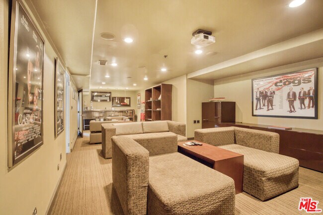 Building Photo - 1929 N Curson Ave