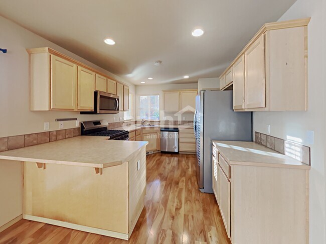 Building Photo - 9609 200th St E