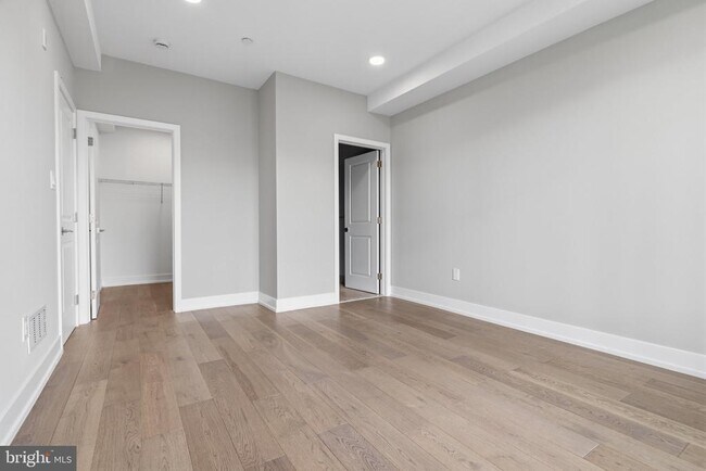 Building Photo - 1111 S 24th St