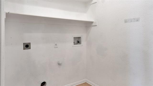 Building Photo - 11546 La Grange Dr