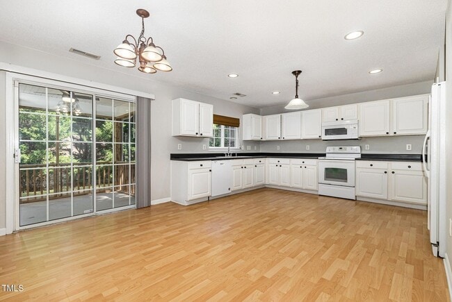 Building Photo - 128 Georgetowne Dr