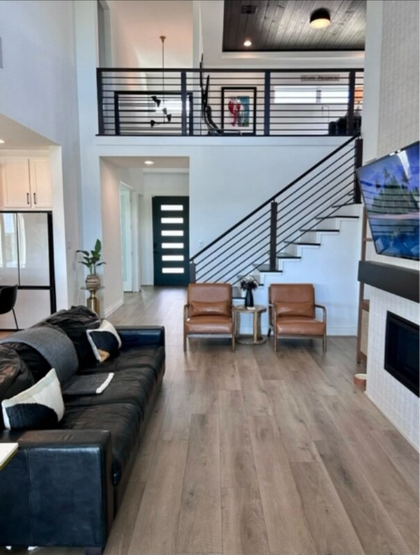 Building Photo - 272 Navarro