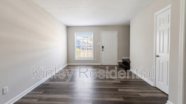 Building Photo - 613 Key St