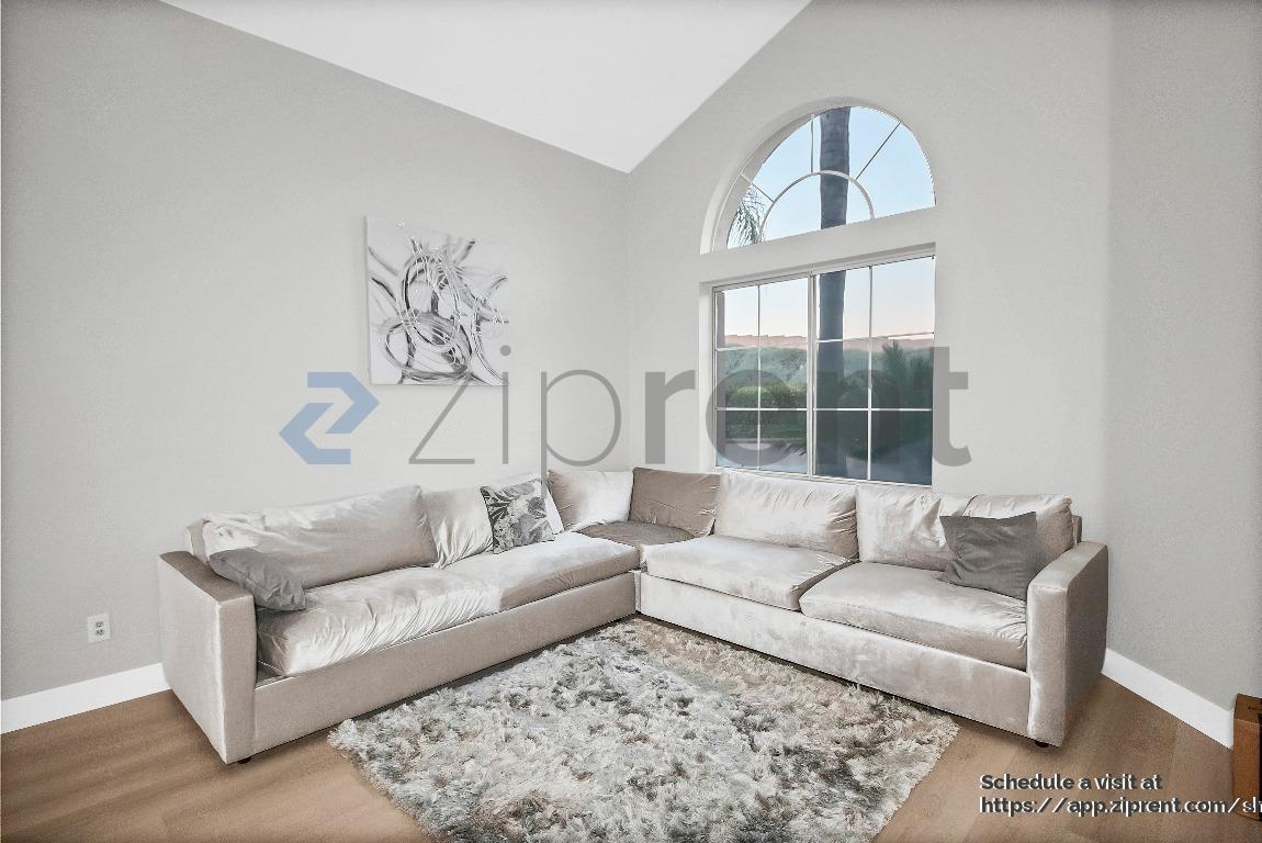 Building Photo - 23693 Cadenza Dr