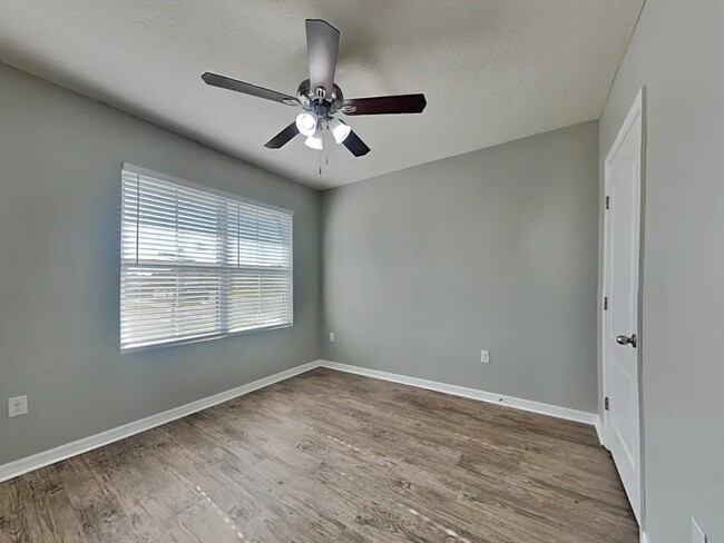 Building Photo - 5353 Arlington River Dr.