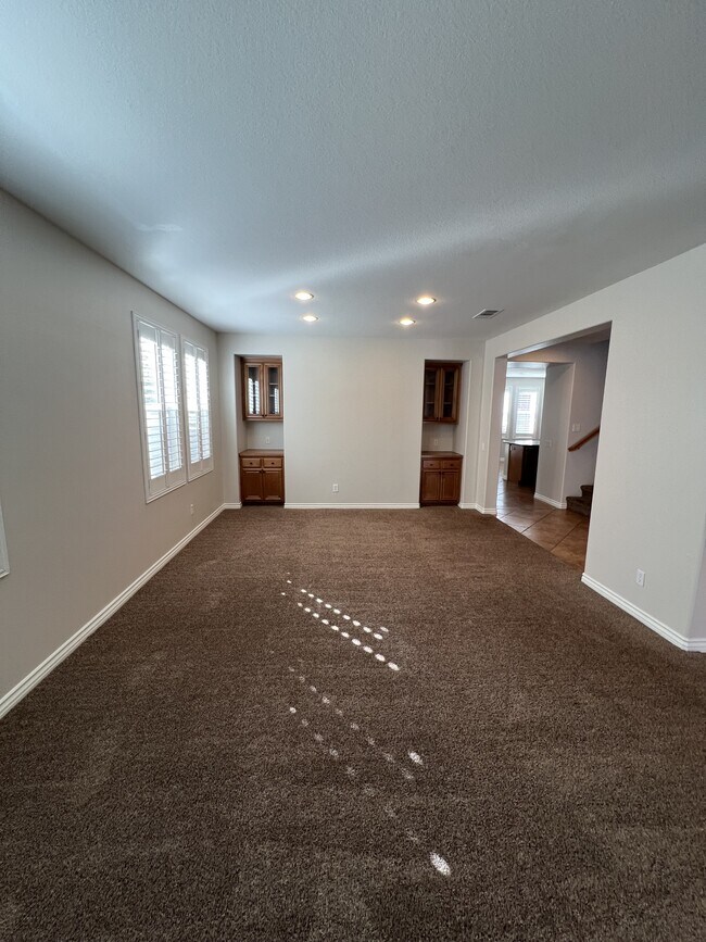 Building Photo - 28839 Chatham Ln