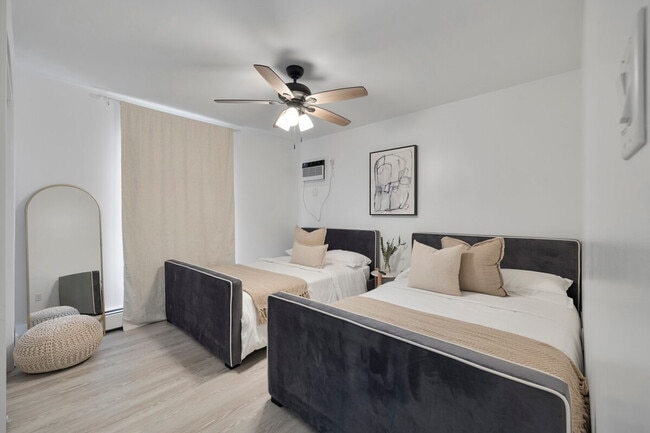 Building Photo - 163 Silver Lake Rd