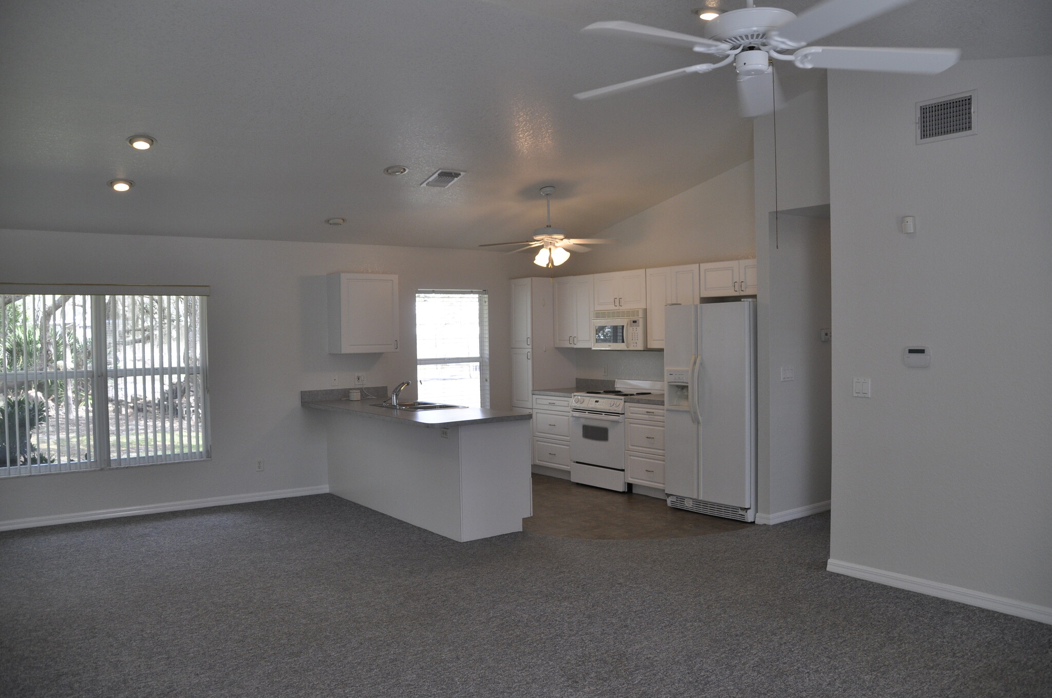 Open Concept - 5123 Spirit Lake Rd
