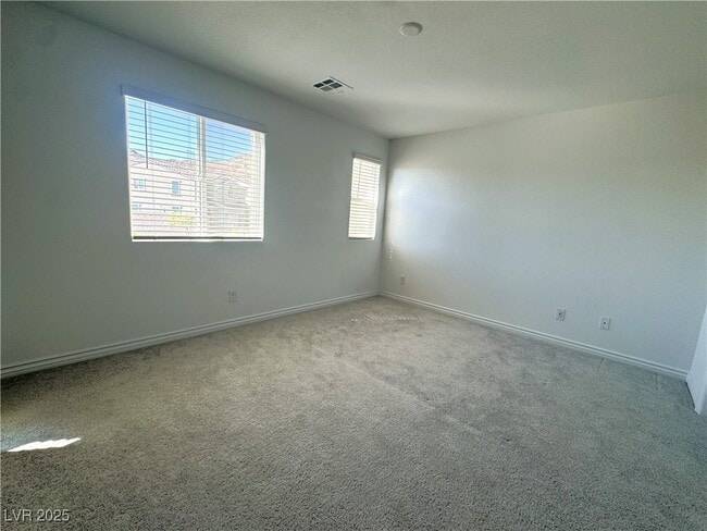 Building Photo - 356 Rosefinch St