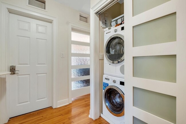 Building Photo - 1344 Terrace St