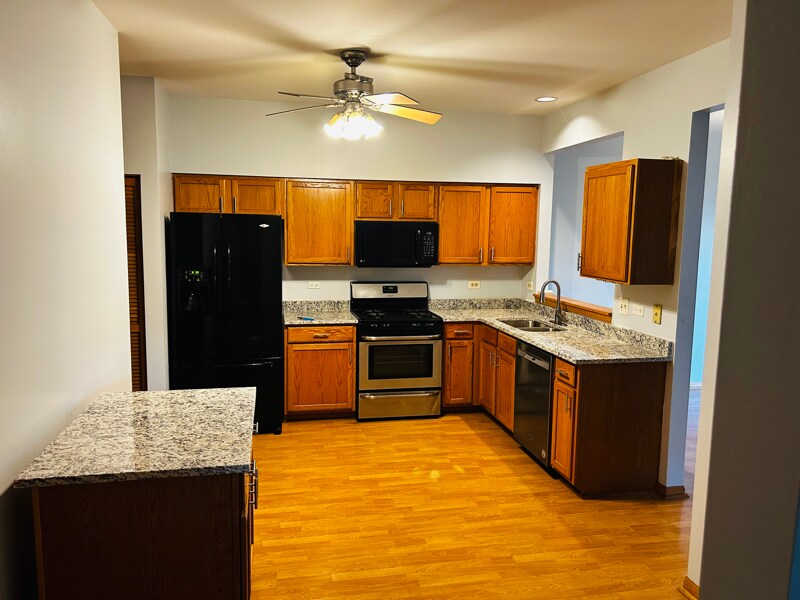 Building Photo - 130 Cammeron Ct