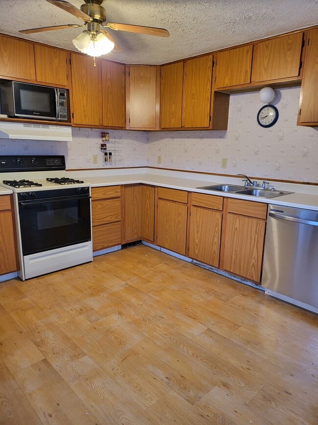 Building Photo - House in Marbleton