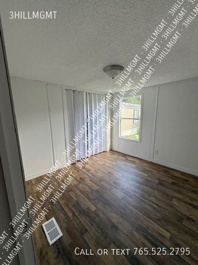 Building Photo - 307 Valley Brook Cir