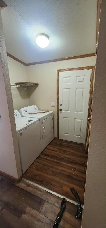 Building Photo - 500 N Walnut St