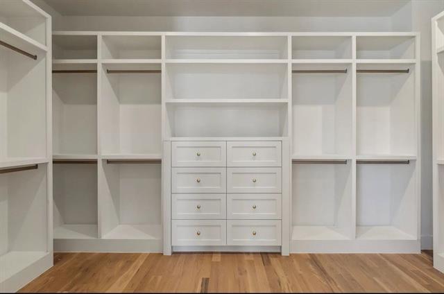 Building Photo - 5800 Goodwin Ave