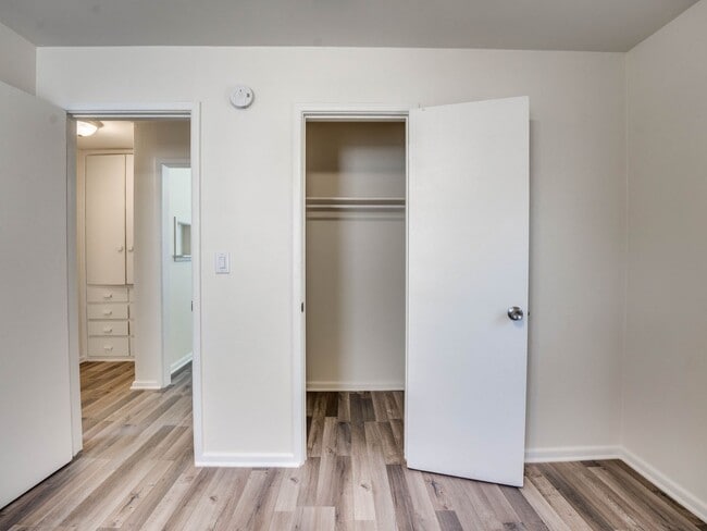 Building Photo - 2 Bedroom, 1 Bath Home in Shawnee!