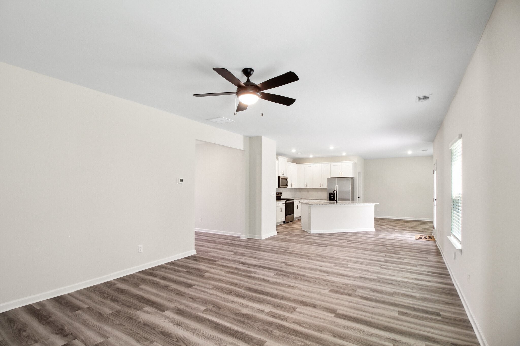 Building Photo - 3220 Azteca Way