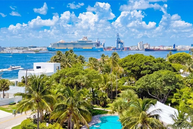 Building Photo - 2000 S Ocean Dr