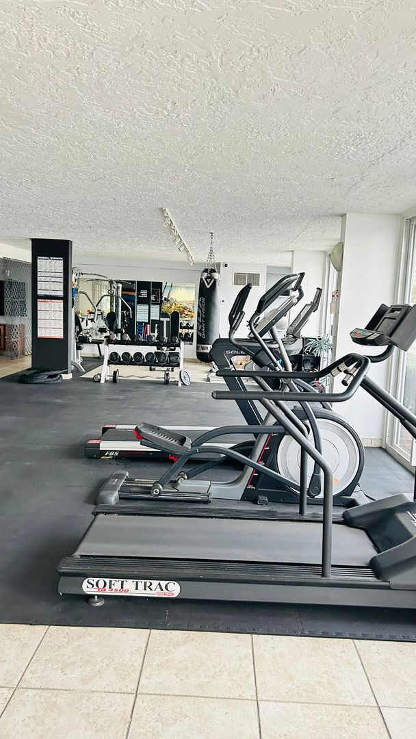 Building Photo - Stunning Waterfront One-Bedroom Apartment with Spectacular Views!