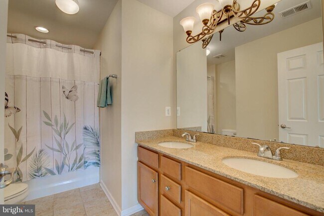 Building Photo - 25291 Kilkeen Way