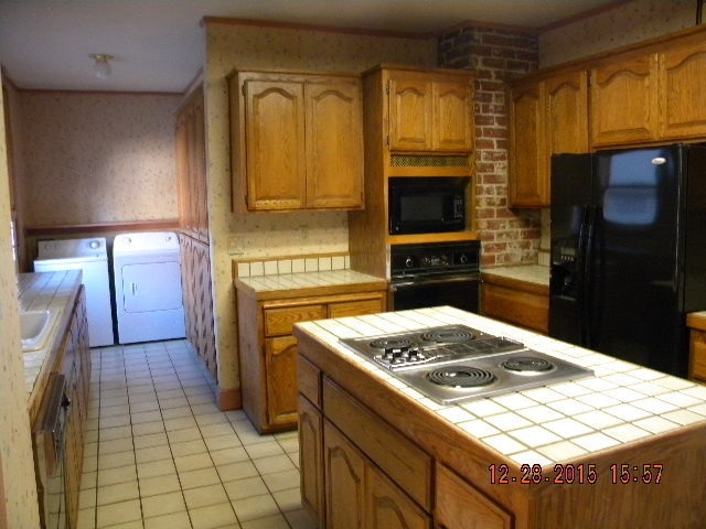 Building Photo - OPEN HOUSE!! SATURDAY, MAY 16TH @ 1 - 2 PM