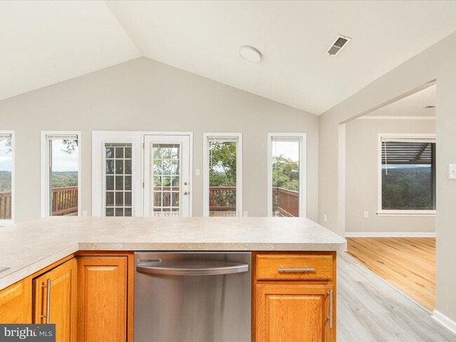 Building Photo - 21 Courtney Cir