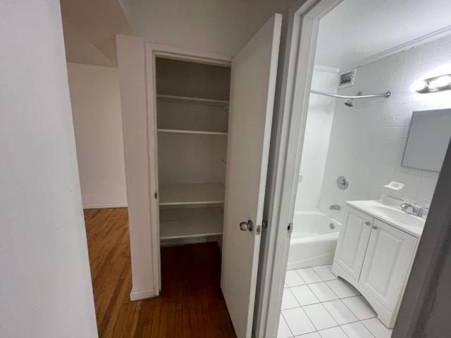 Building Photo - 2 bedroom in Flushing NY 11355