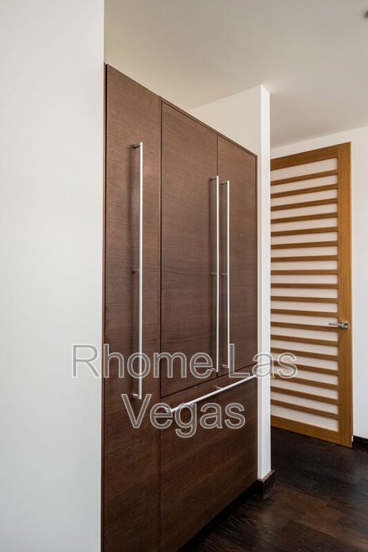 Building Photo - 3750 Las Vegas Blvd S