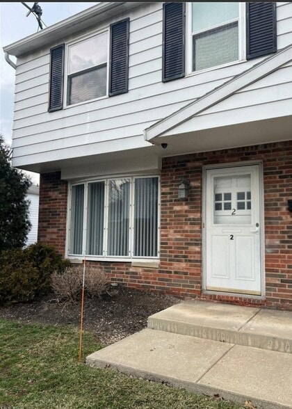 Building Photo - 6490 State Rd