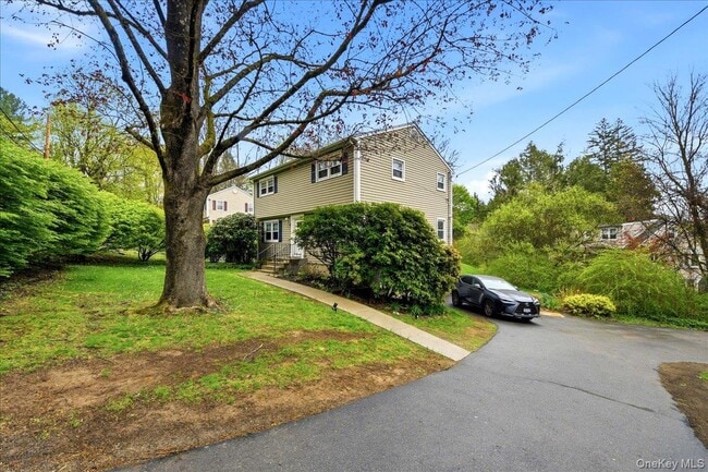 Building Photo - 398 Cherry St