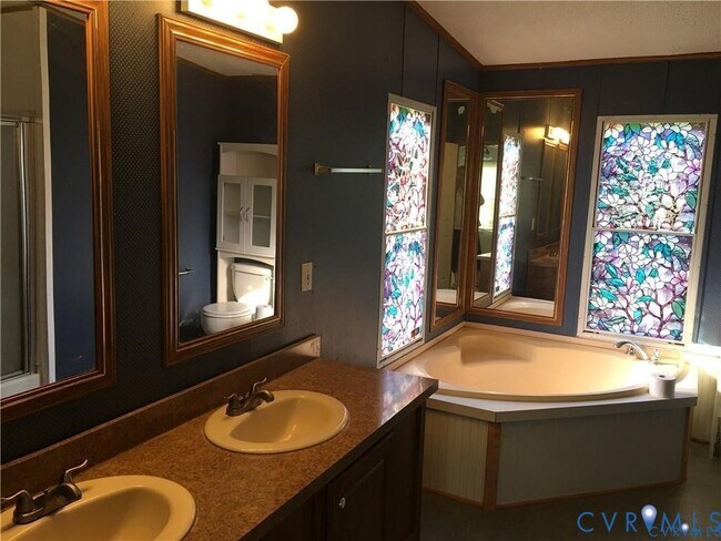 Building Photo - 123 Darbys Rd