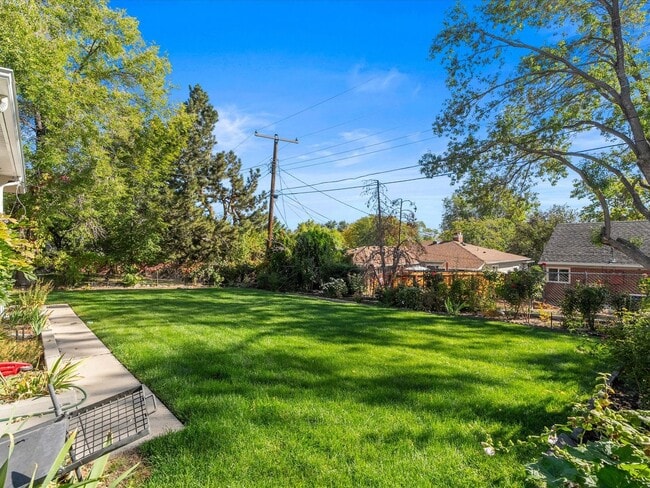 Building Photo - Perfect Remodeled Home in the Heart of Reno