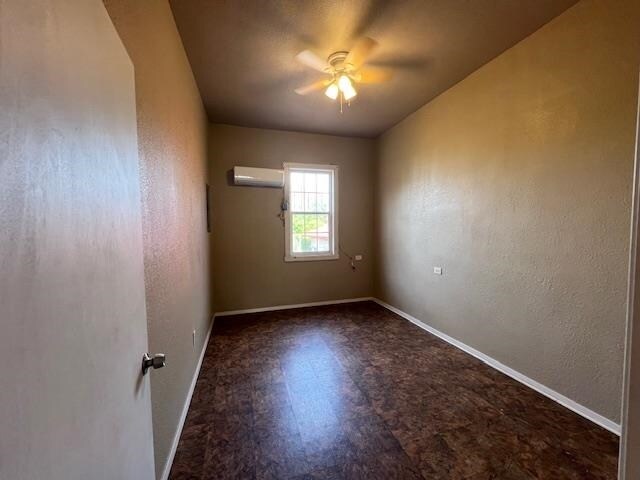 Building Photo - 1517 Garcia St