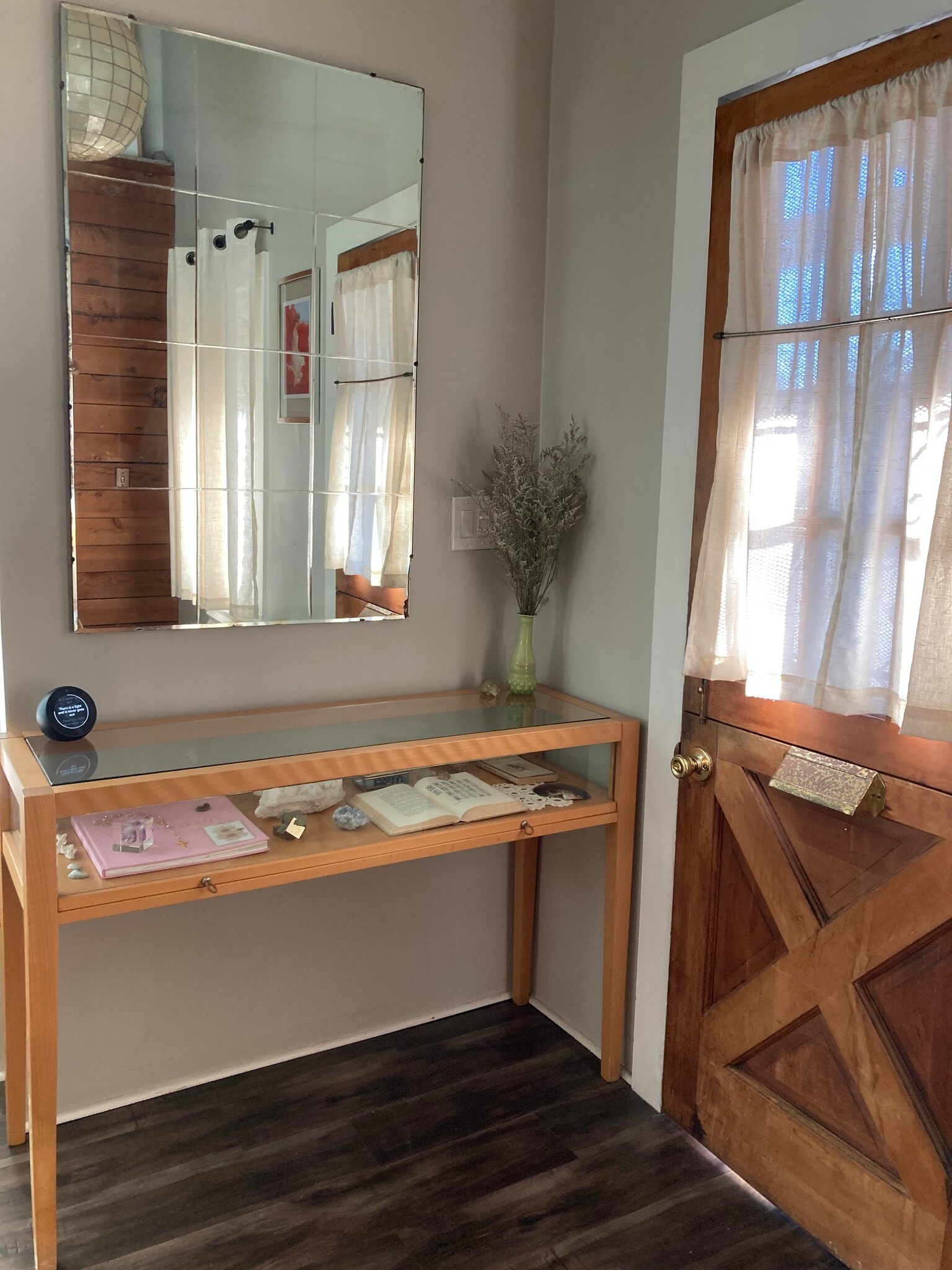 Building Photo - 257 Windward Ave