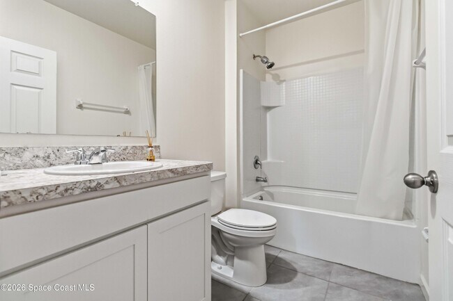 Building Photo - 939 Remington Green Dr SE