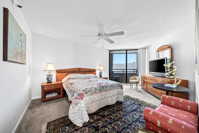 Building Photo - 3560 S Ocean Blvd