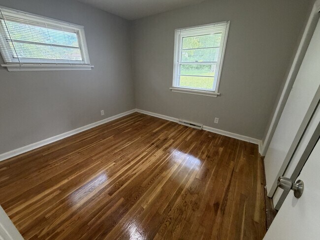 Building Photo - 6150 Dupree Ave