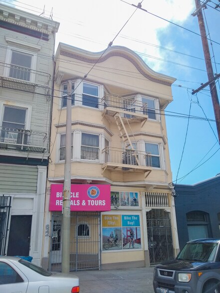 Building Photo - 622-624 Shrader St