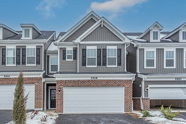 Building Photo - 5918 Hawkweed Dr