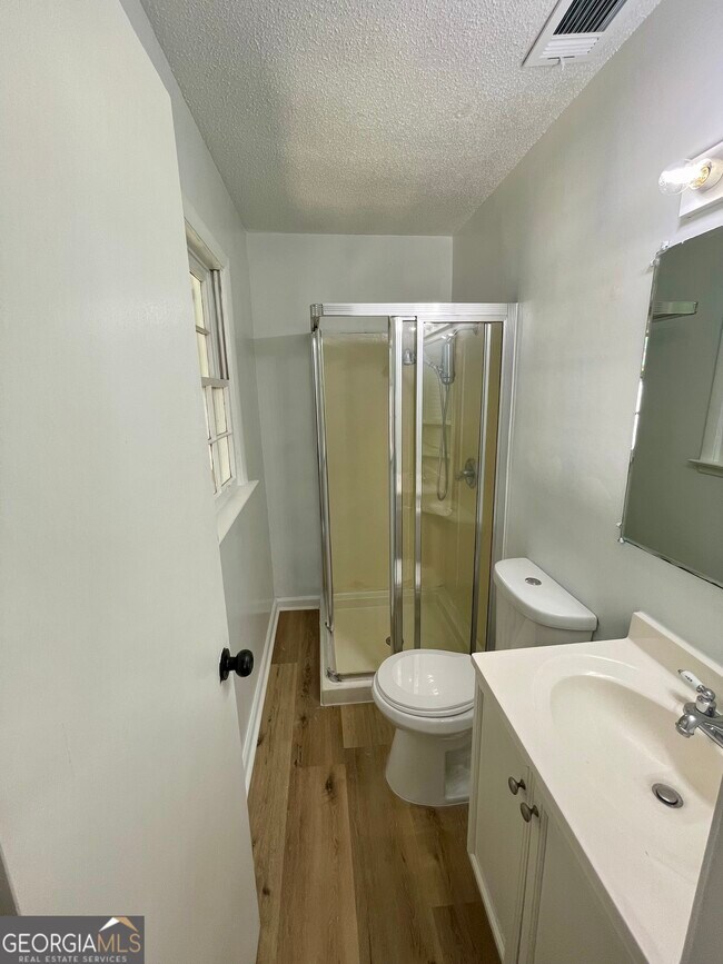 Building Photo - 1595 Winston Dr