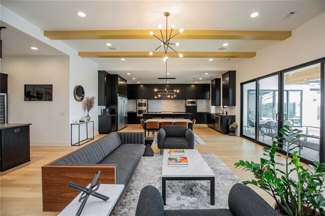 Building Photo - 4205 S Watercrest Dr