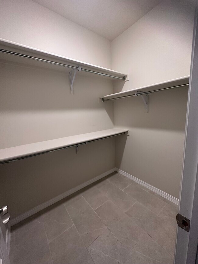 Building Photo - 6954 Santa Marta St