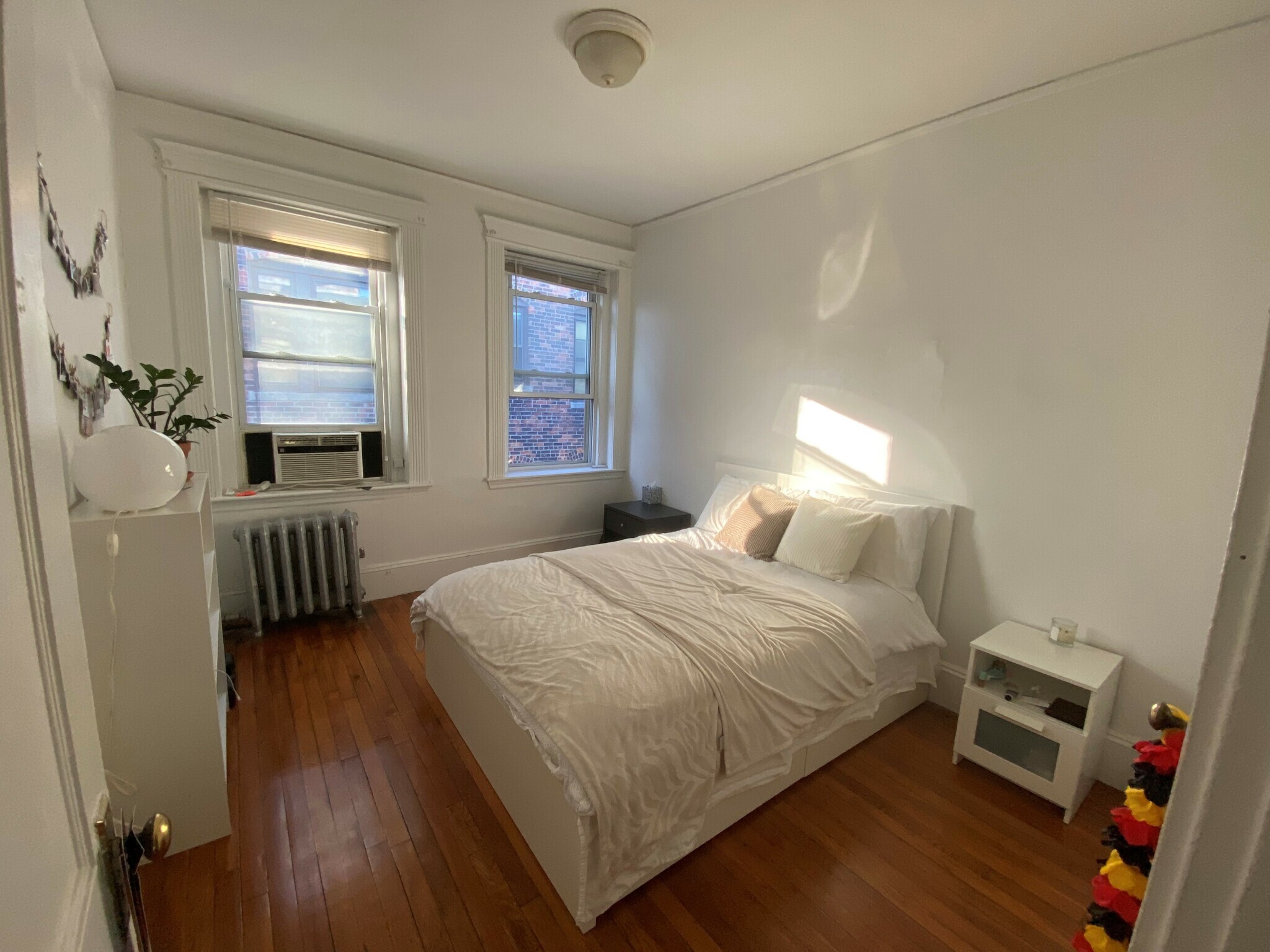 Building Photo - 128 Hemenway St
