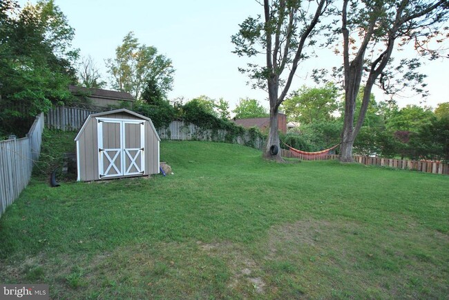 Building Photo - 2605 Finch St
