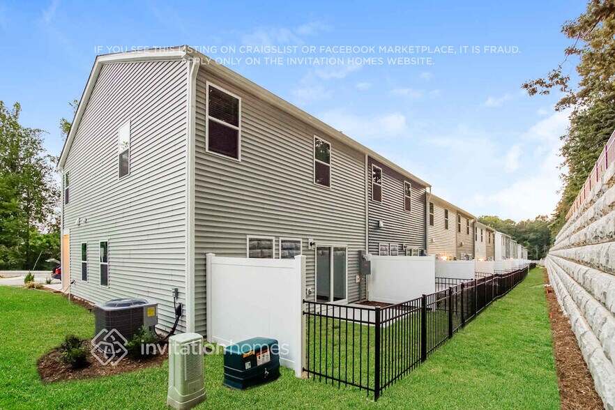 Building Photo - 1139 Greenville Wy