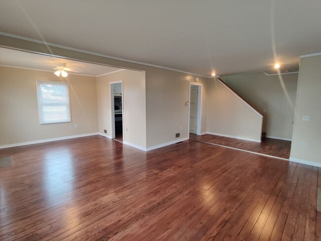 Building Photo - Richland Single Family Home in large lot
