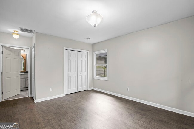 Building Photo - 1005 Westmoor Dr NW