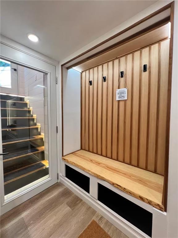 Building Photo - 207 Main Ave